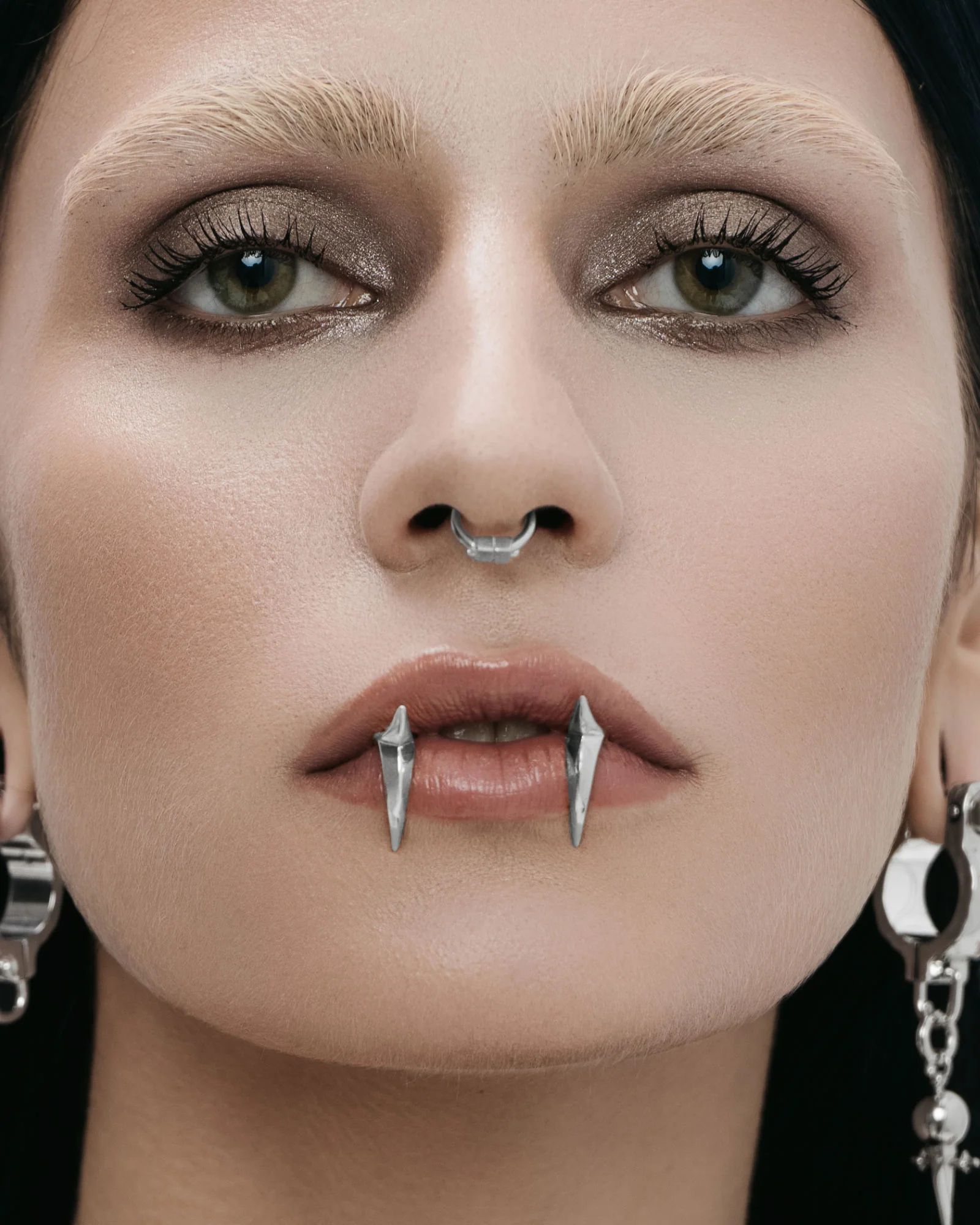 Iridium Lip Cuff